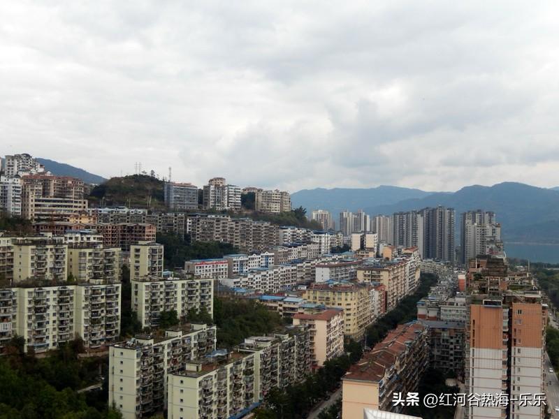 昆明楼市2026年小阳春也开始了。
昆明楼市很多的房东都在想2026年昆明楼市小