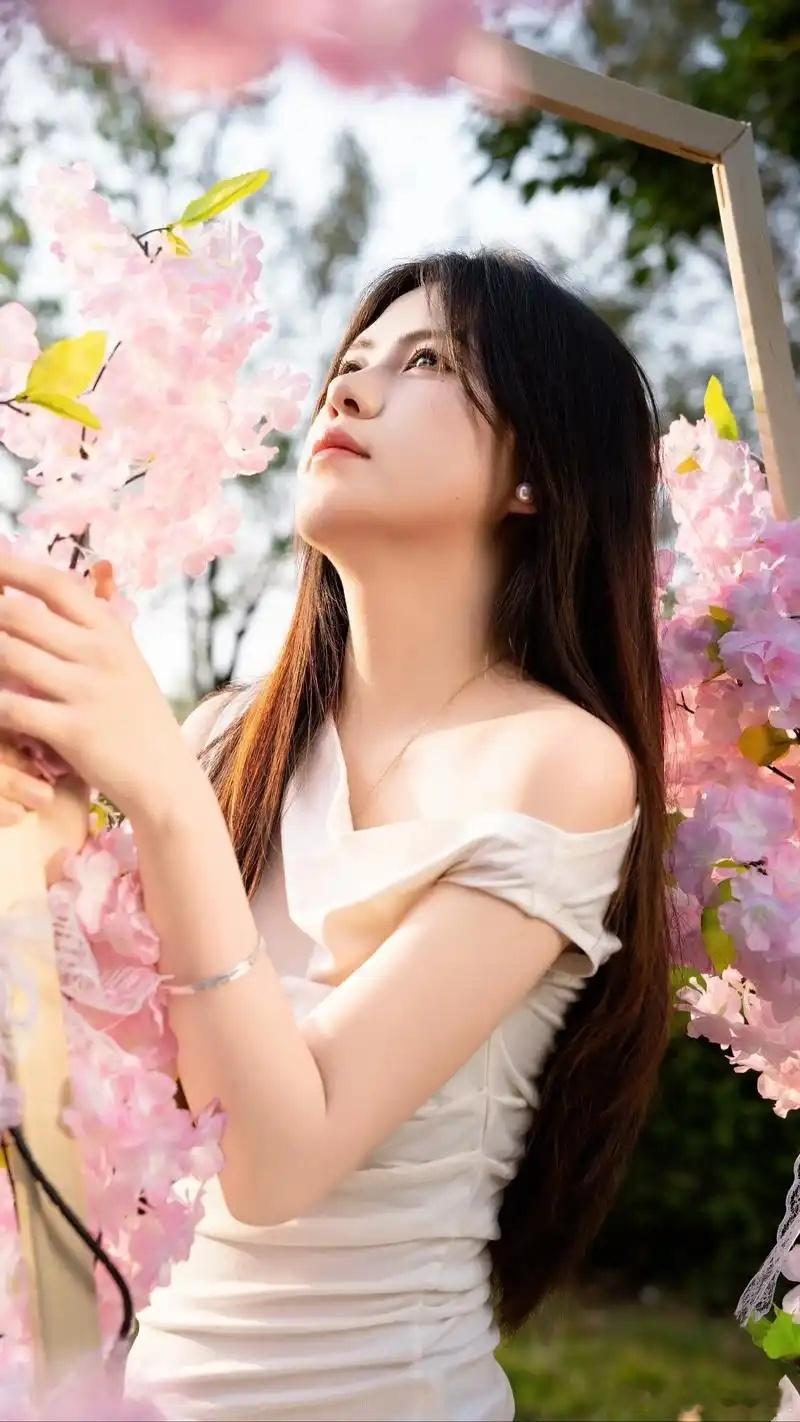 财富运势2027年属猴人在财富方面，也会经历一系列的坎坷。在投资理财方面，这一年