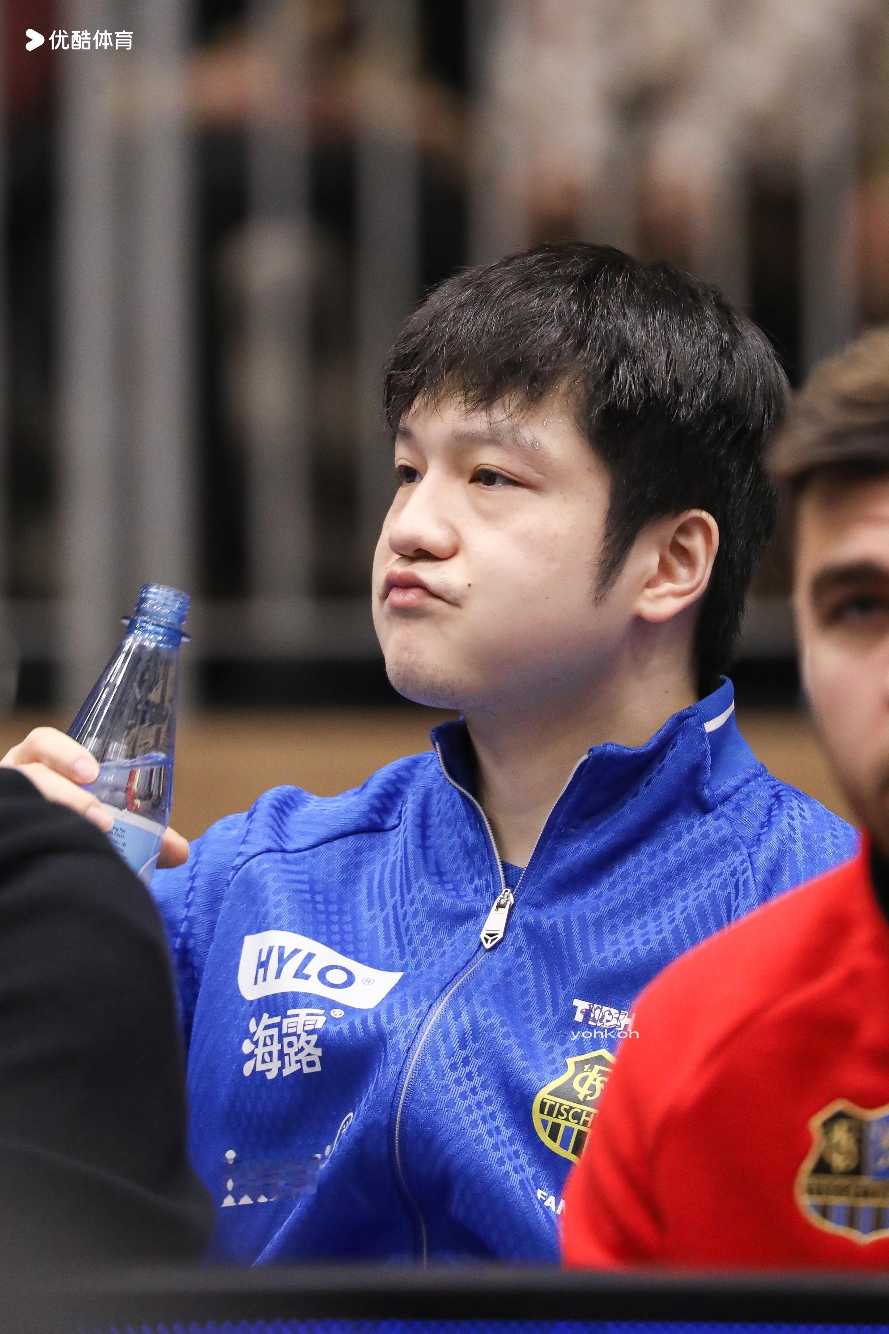 樊振东德甲乒乓球联赛樊振东德甲 补水时刻💦