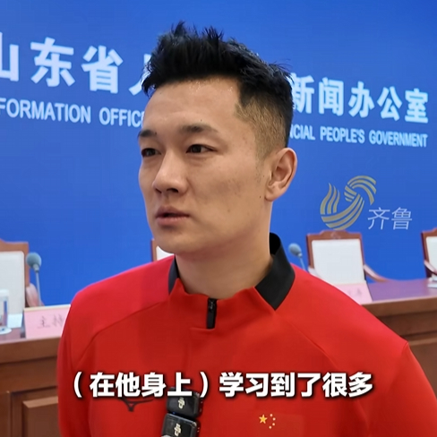 听障国手王聪从樊振东身上学到很多 王聪说，希望更多残疾人参加运动会，找到自己的价