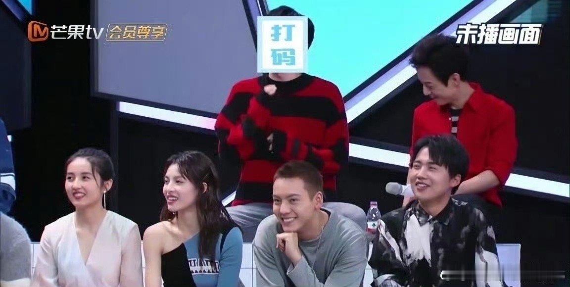 芒果后期已经身经百战了只能说，后期真不容易[允悲]牛马哭都哭不出…… ​​​