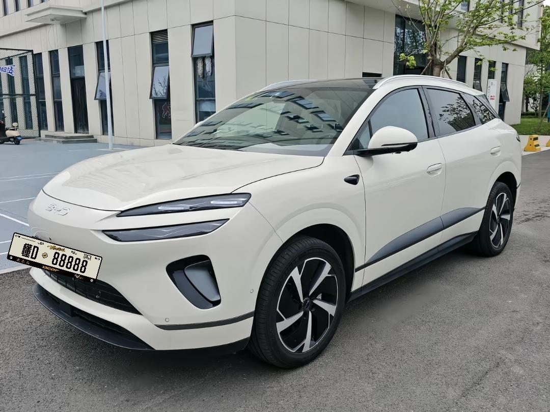 想要一台快充快、空间宽敞的家用纯电SUV，二手比亚迪海狮06EV成了很多人的选择