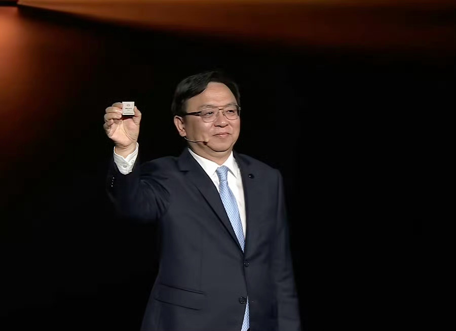 王传福说敢兜底才是真安全  很多人想不通一件事，为什么比亚迪在智驾上喊了七年「下