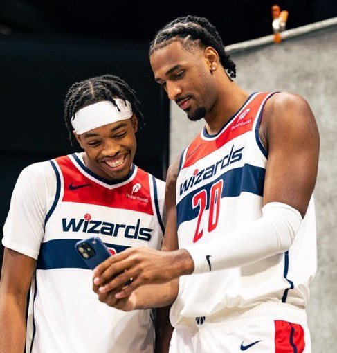 奇才的首发阵容平均年龄20.5岁nba