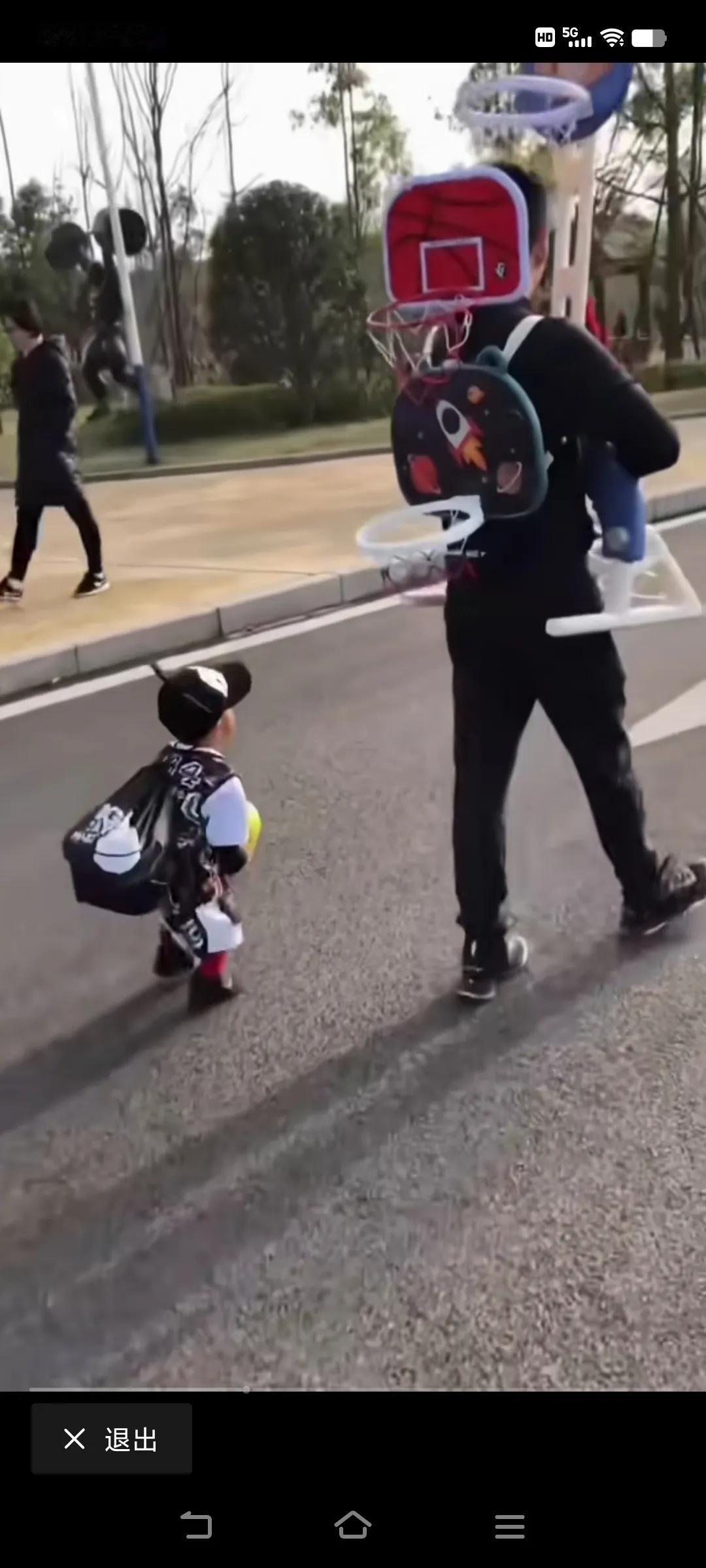 孩子他爸你太🈶才了！🈶聪明的爹就🈶聪明的娃搞笑路上的娃 叔叔带娃开眼界 爸