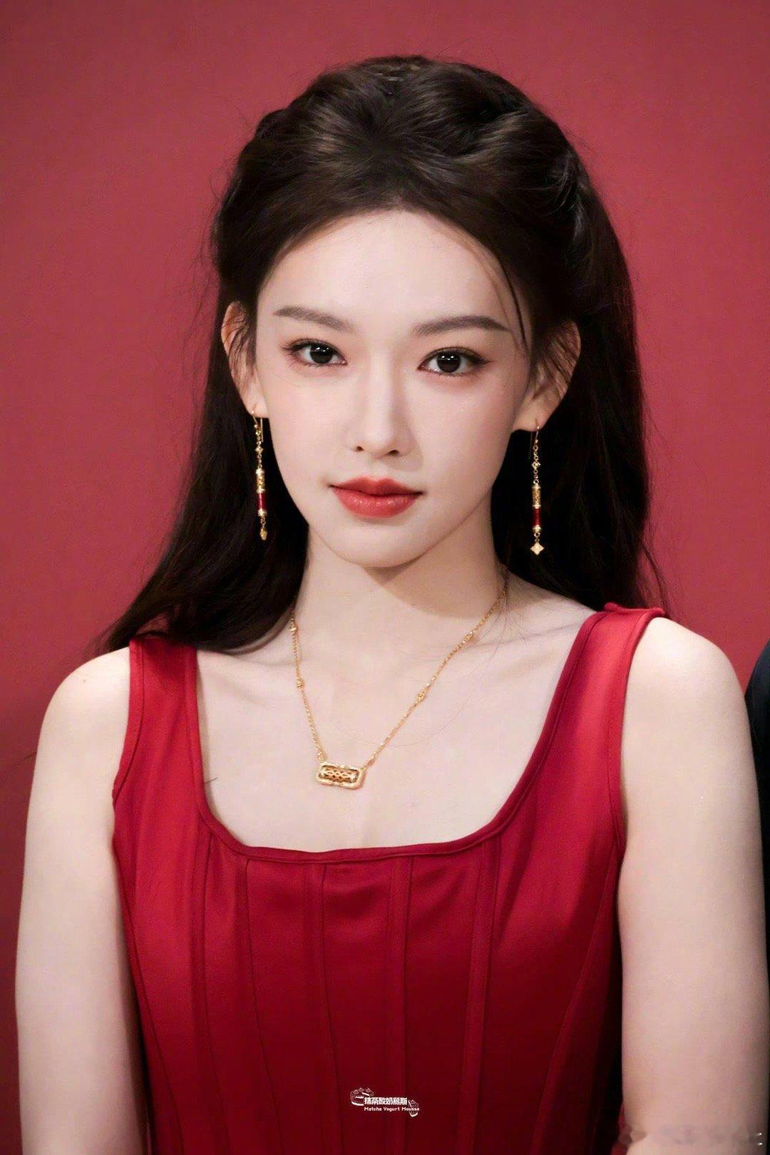 程潇越来越美了！ 