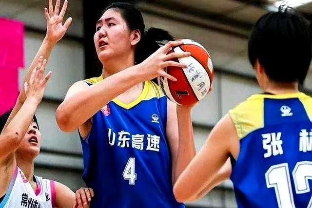 国家队战袍从来不是新人的试错场，竞技体育的底色只有残酷。
 
对阵巴西的加时险胜