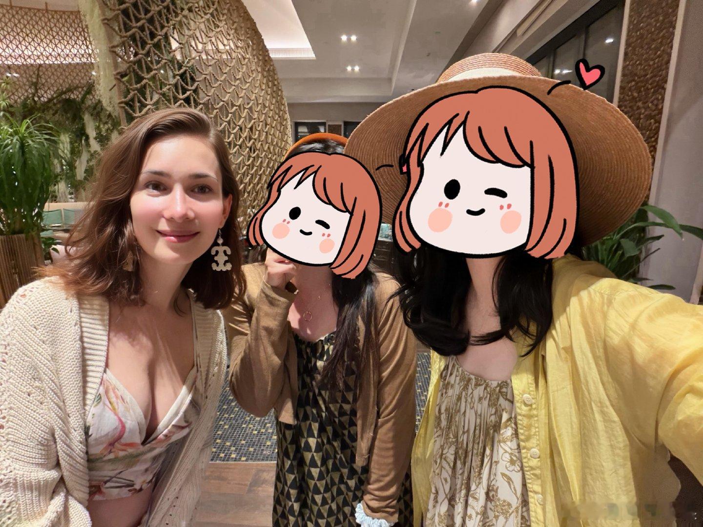 网友三亚偶遇韩庚卢靖姗一家韩庚卢靖姗一家三亚度假 网友三亚偶遇韩庚卢靖姗一家，卢