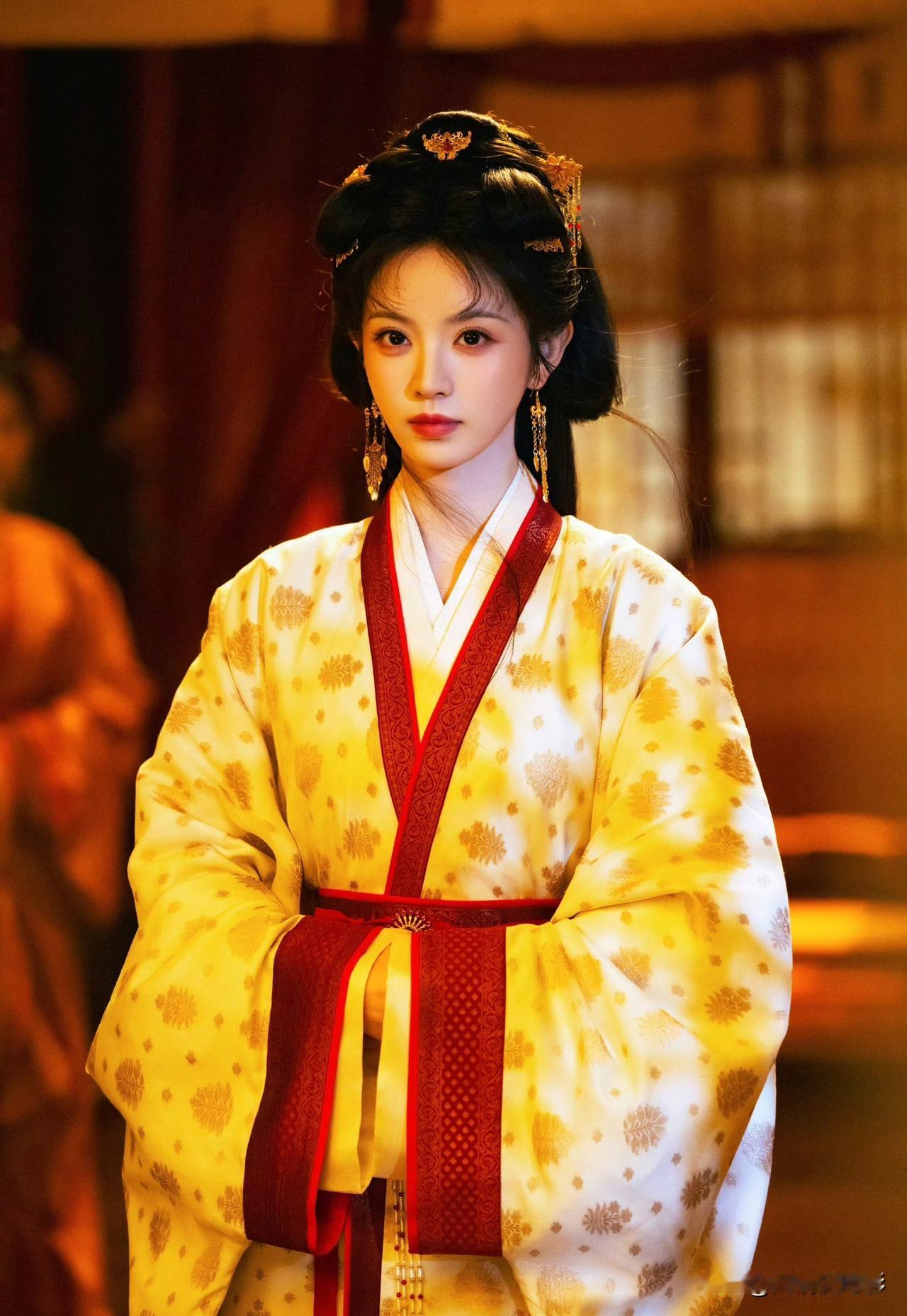 田曦薇下部戏仍锁定古装，业内传她与宋祖儿项目对调——田曦薇接下古装大剧《大唐辟珠