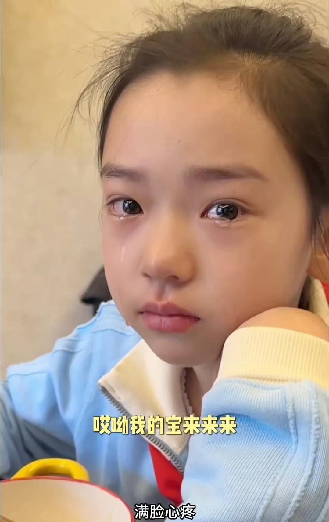 董璇，冲上热搜！
3月19日，董璇毫无征兆地冲上热搜高位，这一次，大众的目光没有