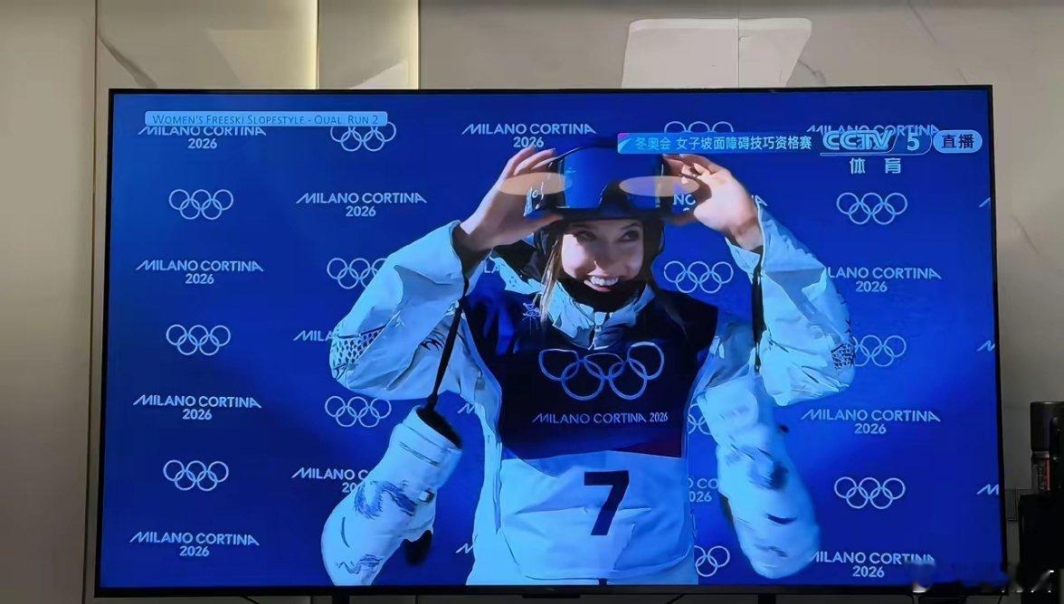 谷爱凌第二轮75.30分斩获75.30分！基本晋级决赛！！！谷爱凌第二跳逆转！！