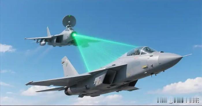 百度对“雷达照射”的解释是：雷达设备发射电磁波以探测目标的行为，通过接收目标反射