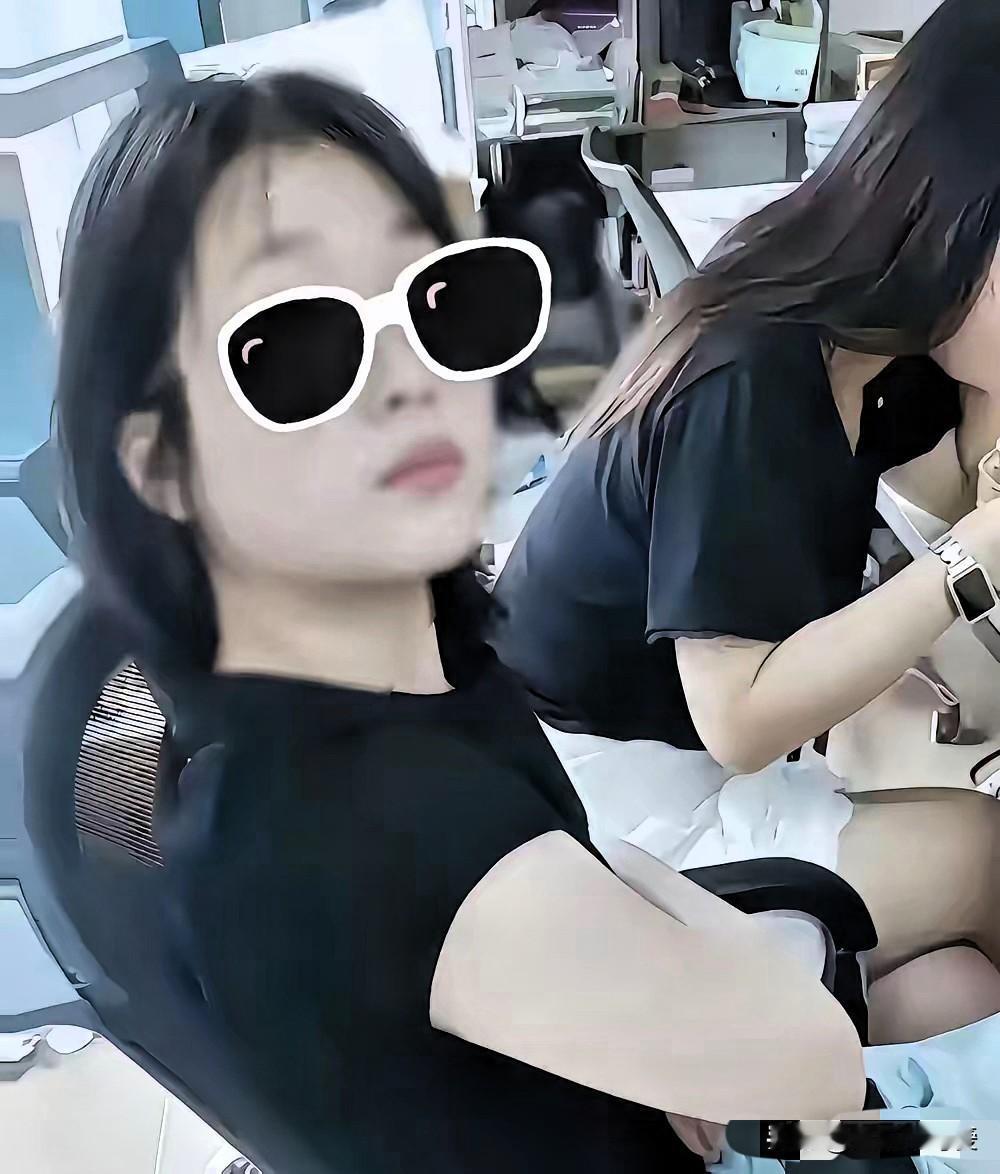 白嫖外卖女白领的后续来了！做法着实让人看不惯！最后处理结果是公司约谈停职，退还餐