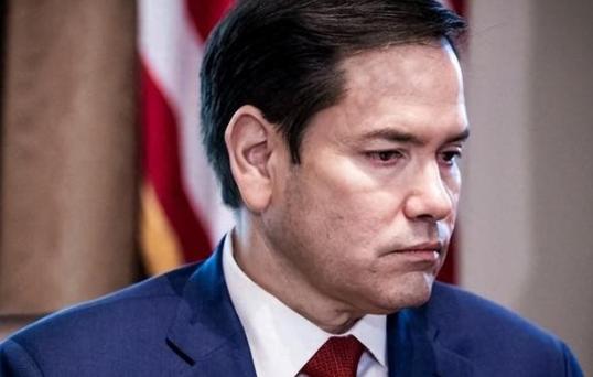 美国国务卿鲁比奥这次挺尴尬，身为外交首脑却进不到中国。5月7日中方高层在京会见戴
