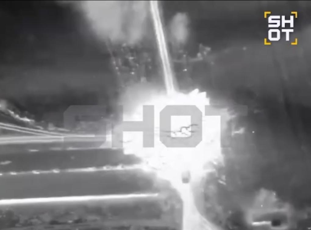 乌克兰新“蛛网”行动宣告失败：俄军摧毁搭载无人机的卡车
 
1月28日，俄罗斯媒