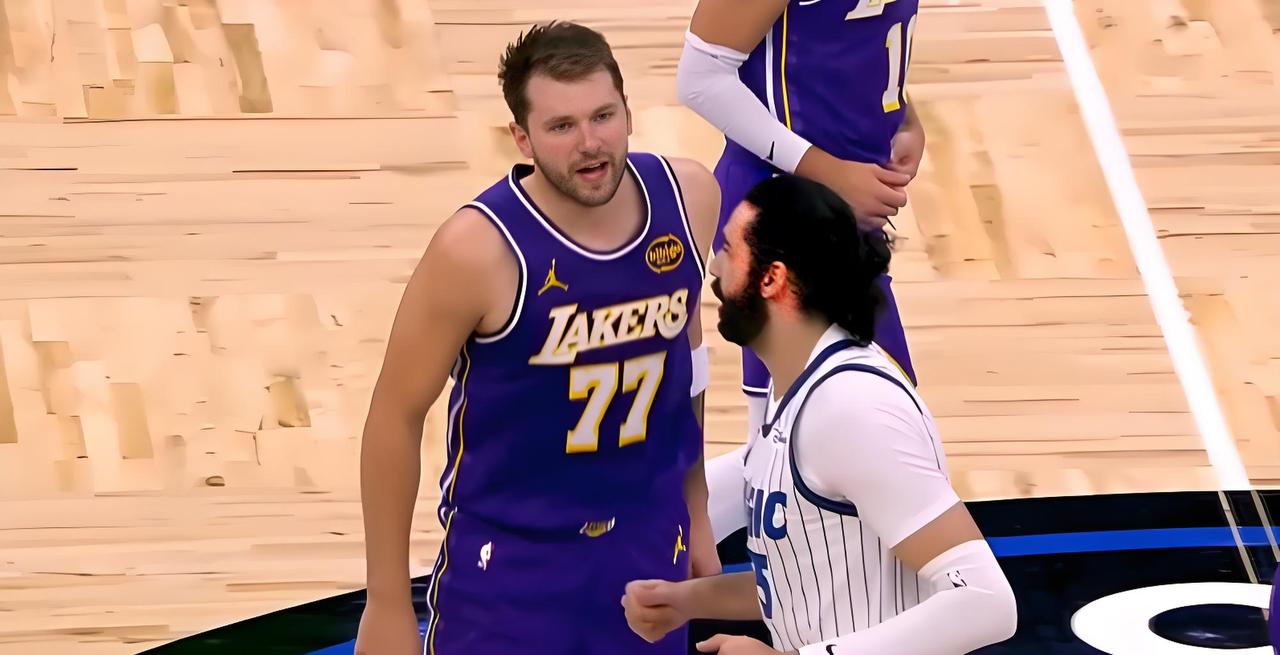 联盟是懂流量的，东契奇第16次技犯被取消可以正常比赛，湖人10连胜稳了！

昨天