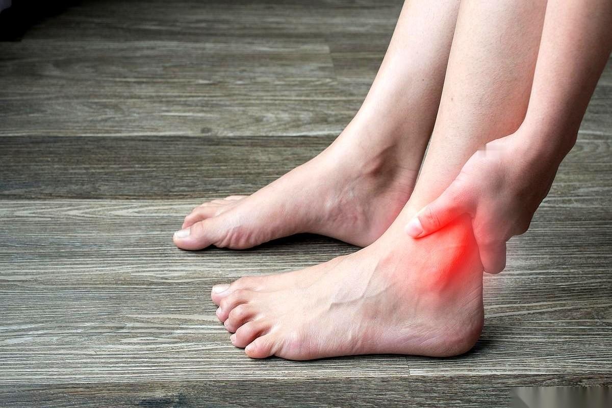 一个50岁的女人，只是脚疼，两个月后，人没了。
最开始，她以为就是走路走多了。下