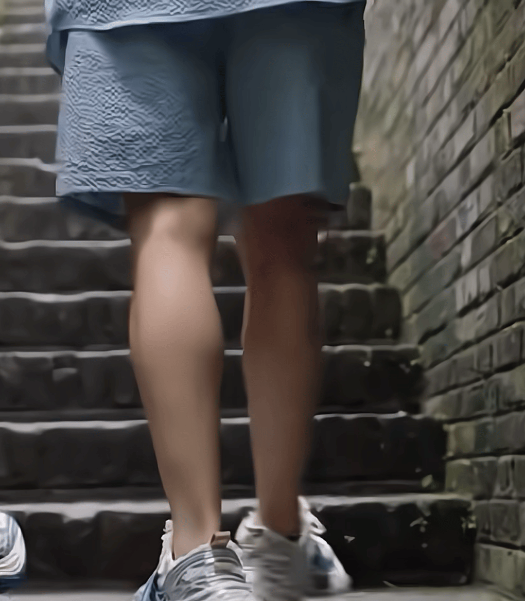 14分钟的广告就看腿了……我变成现在这样王濛你全责。 