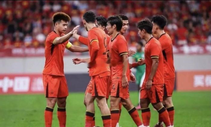 本届日本U23派出的是小2岁的U21的队伍，他们的人才储备真的太恐怖了。小2岁依