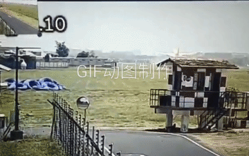 初步证据显示:印度航空171航班坠机原因可能为:双发动机同时失效！视频中，飞机离