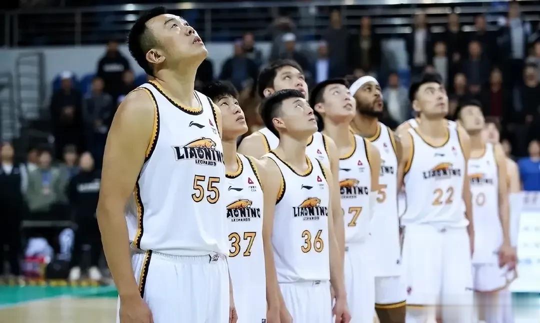 四轮战罢，有两队四战全胜，一个是你能猜到的，一个是你想不到的

●辽宁本钢。杨鸣