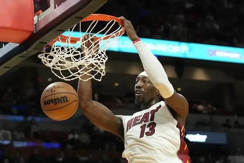 阿德巴约单场砍下22分20篮板10助攻，热火队史首人！

NBA常规赛，热火主场
