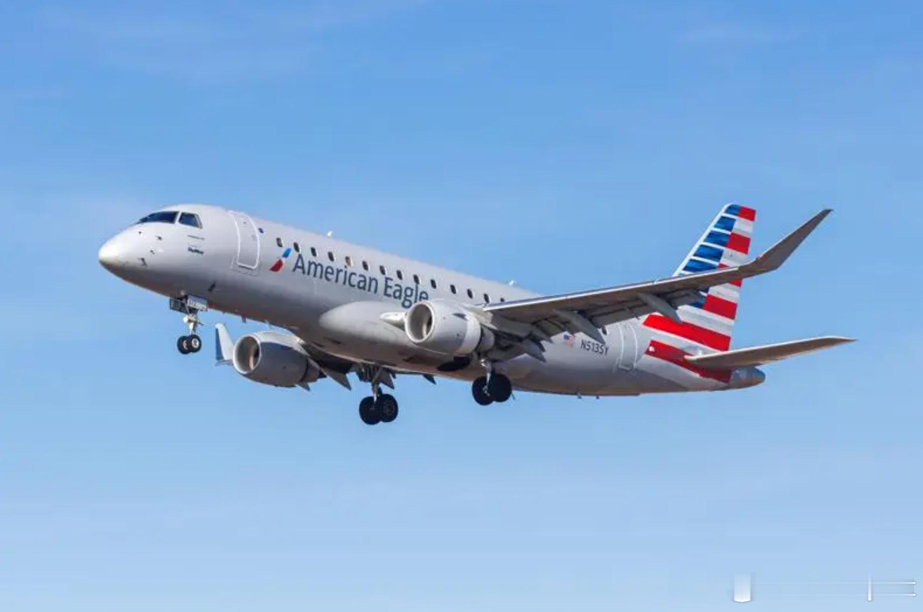 【乌龙一场！美国航班因通讯故障误传“闯入驾驶舱” 飞行员紧急折返】海外新鲜事美客