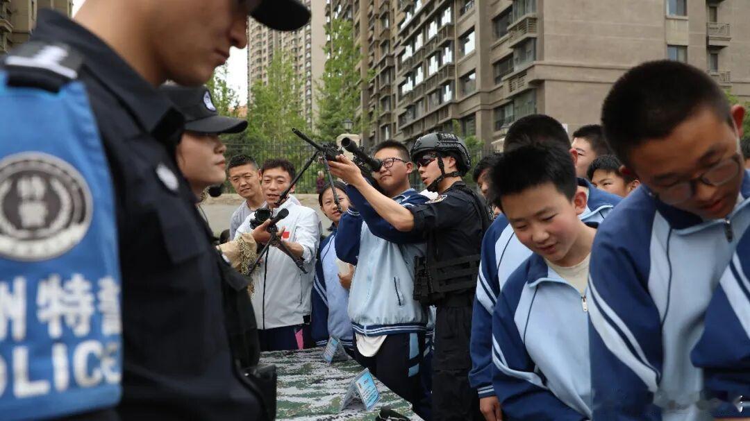 兰州七里河公安护校安园 兰州公安守护金城平安 【空地协同+一键响应，构建校园防灾