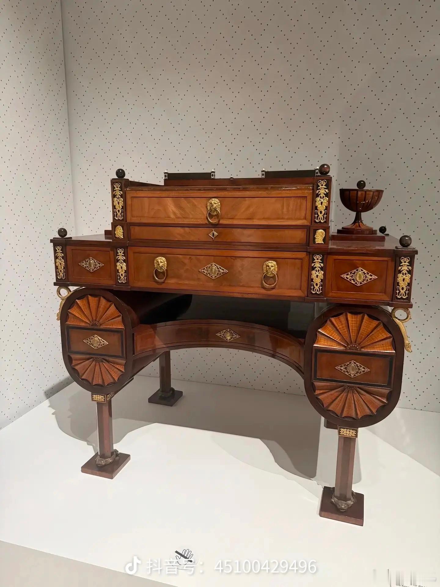 维也纳博物馆的展品要素过多。 古代文物  历史 