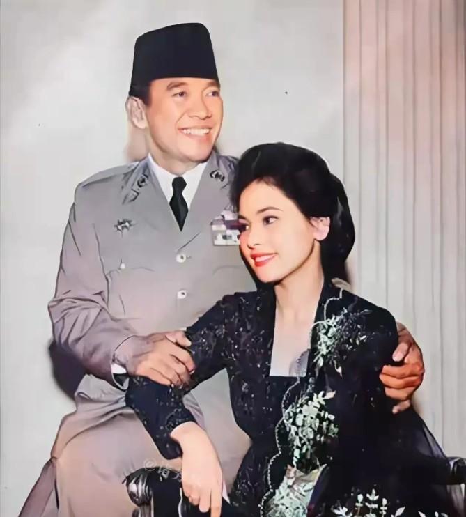 1959年，印尼总统苏加诺访日，知道他好色，日本特意安排19岁的艺伎七保子与他见