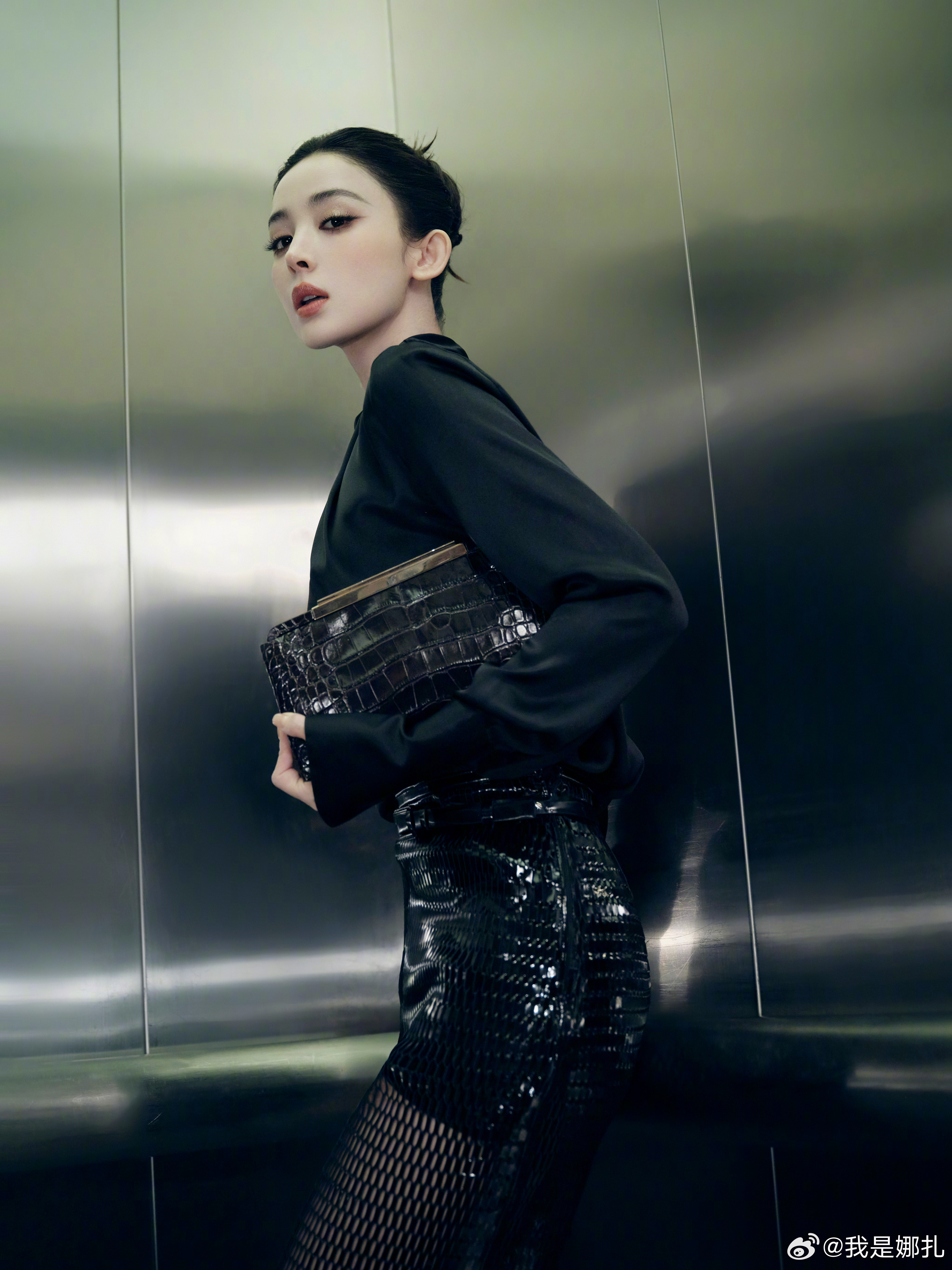 娜扎脸就是权威的文案娜扎大光明都这么精致 大光明是颜值照妖镜？娜扎直接美成范本！