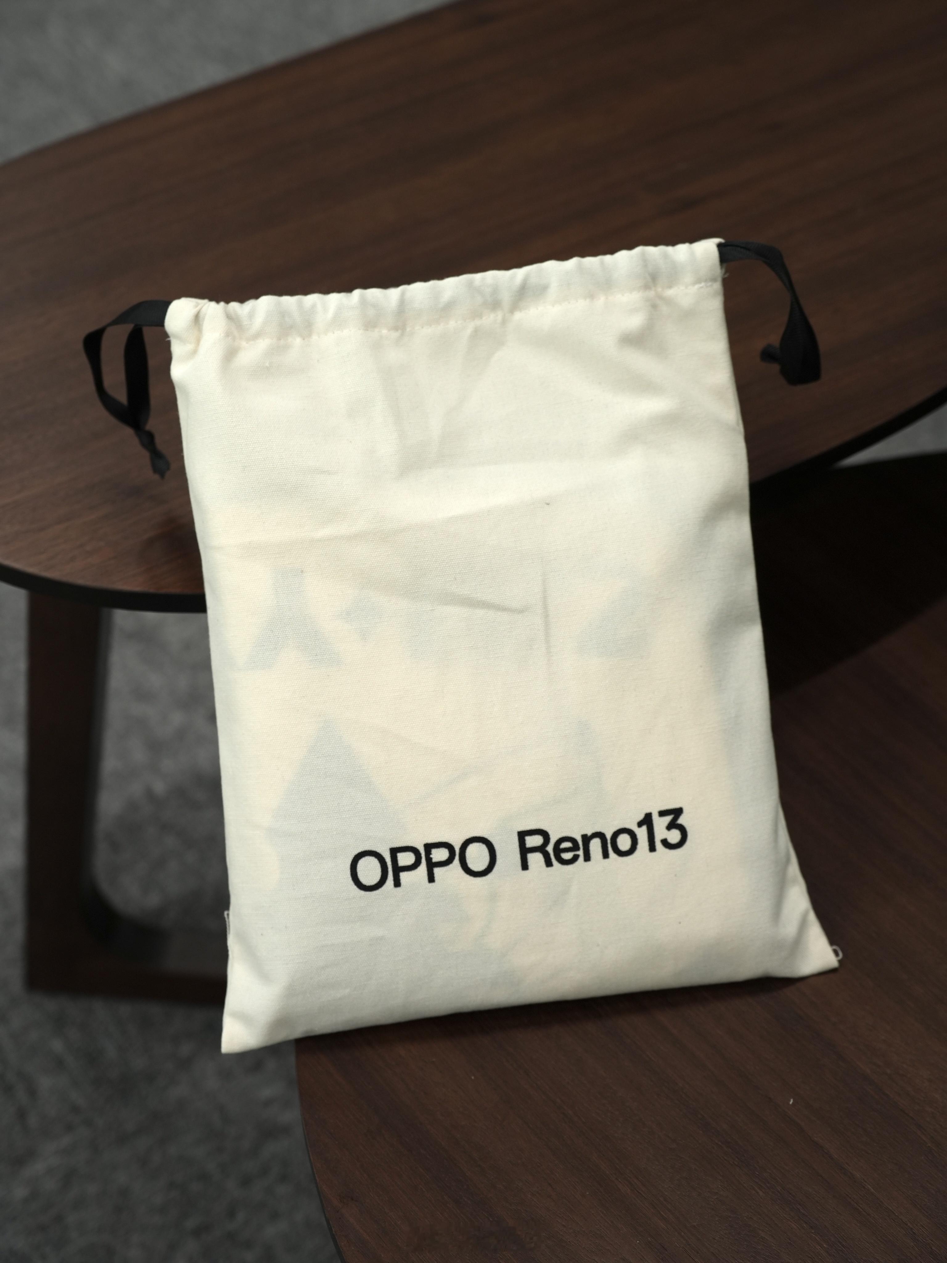OPPO Reno13的邀请函，11月25号发布，怪不得邀请函这么多蝴蝶元素，R