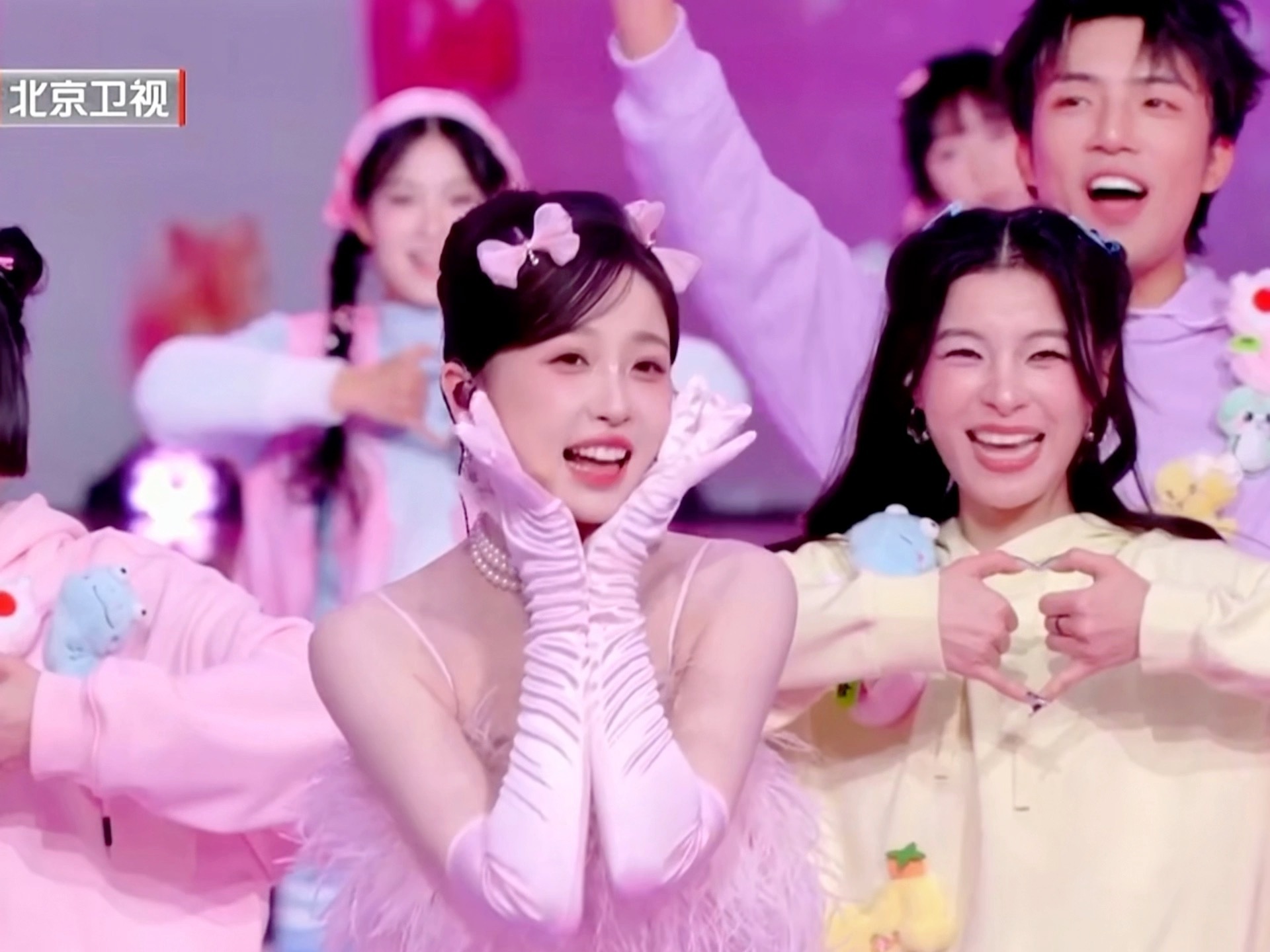 虞书欣檀健次预制联动 超级萌萌的小女孩🥰🥰🥰 