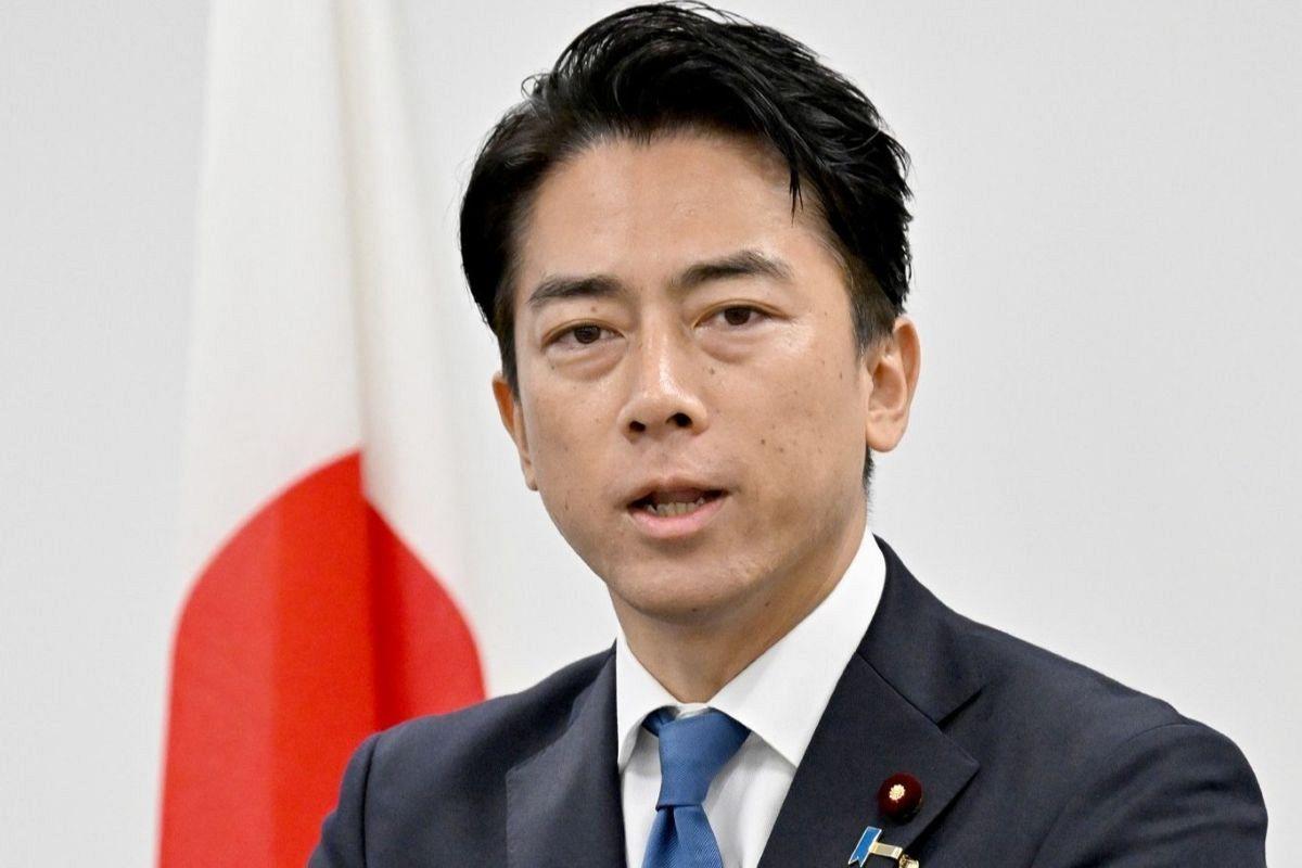 就在7月6号，日本防卫大臣小泉进次郎直接在社交平台公开官宣了一个重磅行程，他宣布