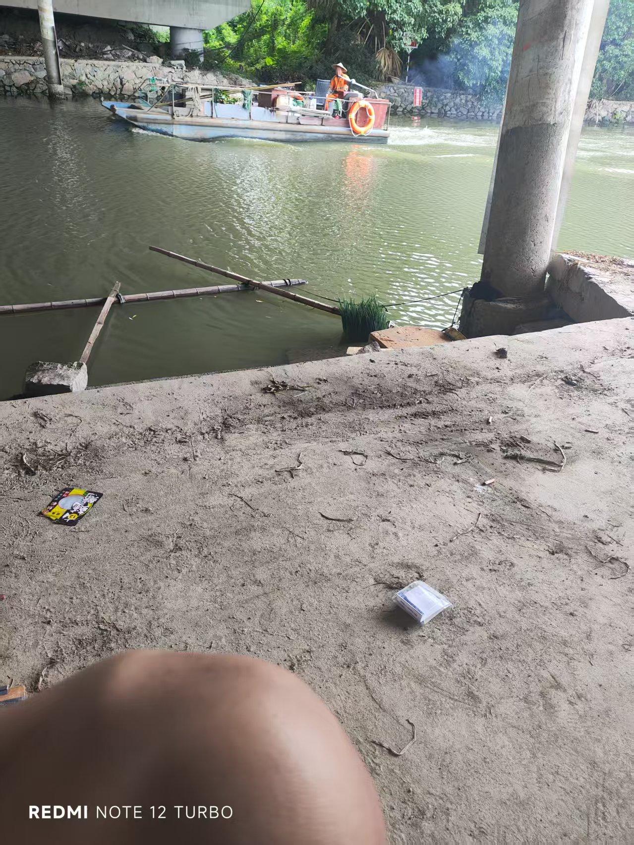 知道乐清这小河沟里有多少宝藏吗？

这是今天去乐清超市赶近路走的，它挨着乐清万岙