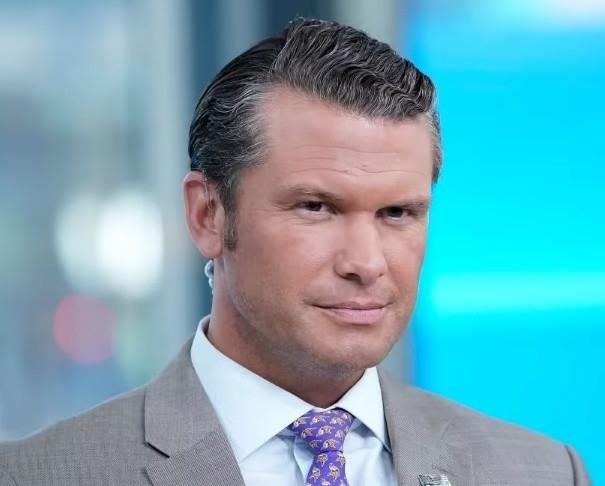 近日，美国总统特朗普“甩锅"美防长"，“是你第一个表态提出打伊朗的”。很快就拦截