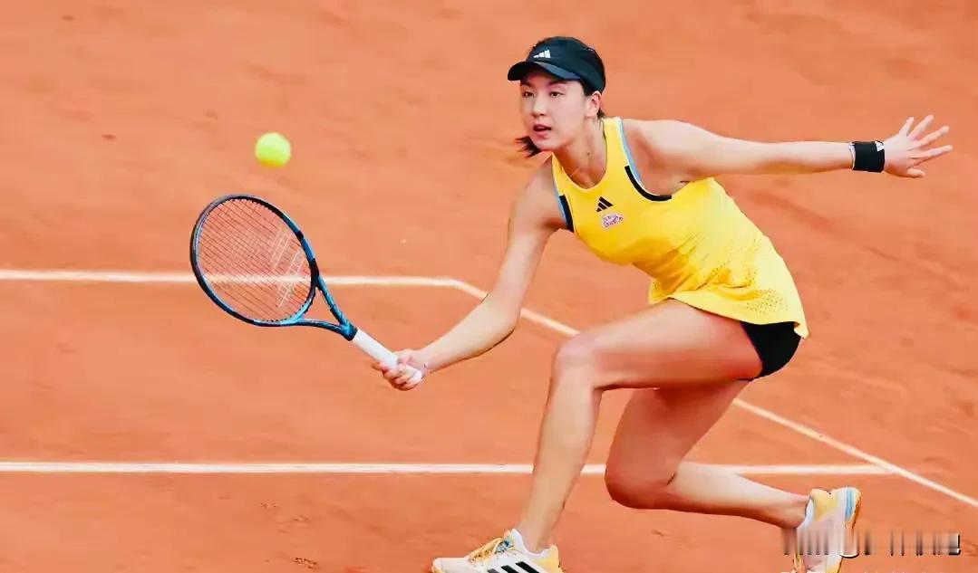 💔王欣瑜无缘法网女单16强！刚刚结束的一场法网女单第三轮比赛中，中国金花王欣瑜