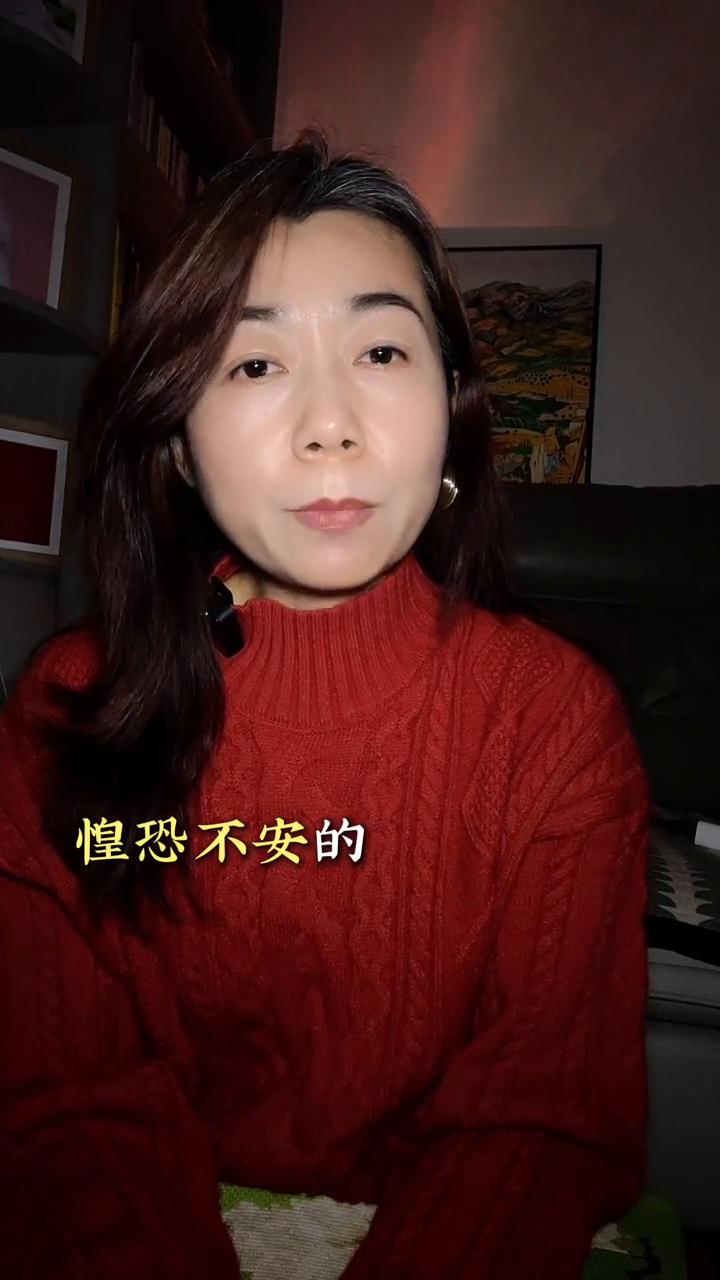 坟前顿悟41岁。
如果你正感觉到焦虑和迷茫，我觉得这个视频或许能够叫醒你。前几天