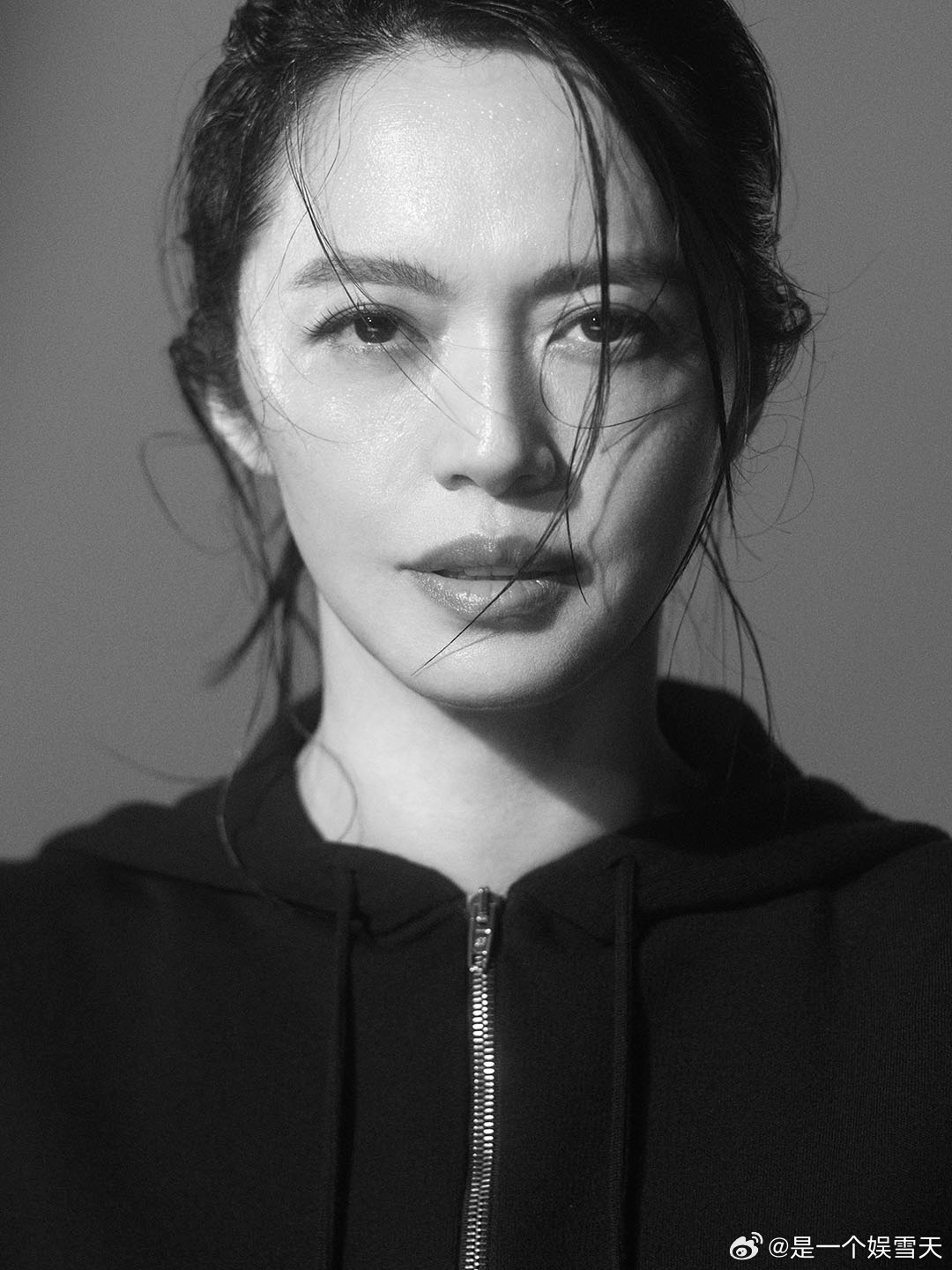 姚晨就这个大女人爽姚晨中女力量感 打破中年女演员偏见，用状态证明年龄从不是枷锁，