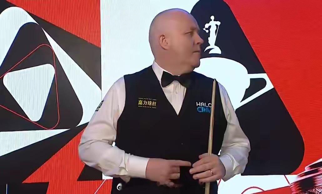 斯诺克世锦赛第3日 16强已决出8席 7连鞭大逆转 种子全胜 中国德比8-1北京