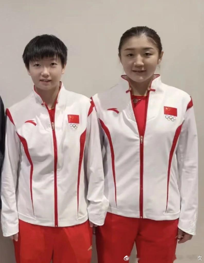 自己过假生日惹得几十根粉丝破防，关别人什么事，我最不缺的还真就是同框图