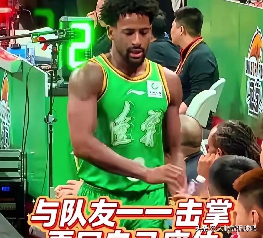 听说辽宁要裁掉布罗金顿更换大外援？
这两天炒的最热的话题就是辽宁要引进第八外援的