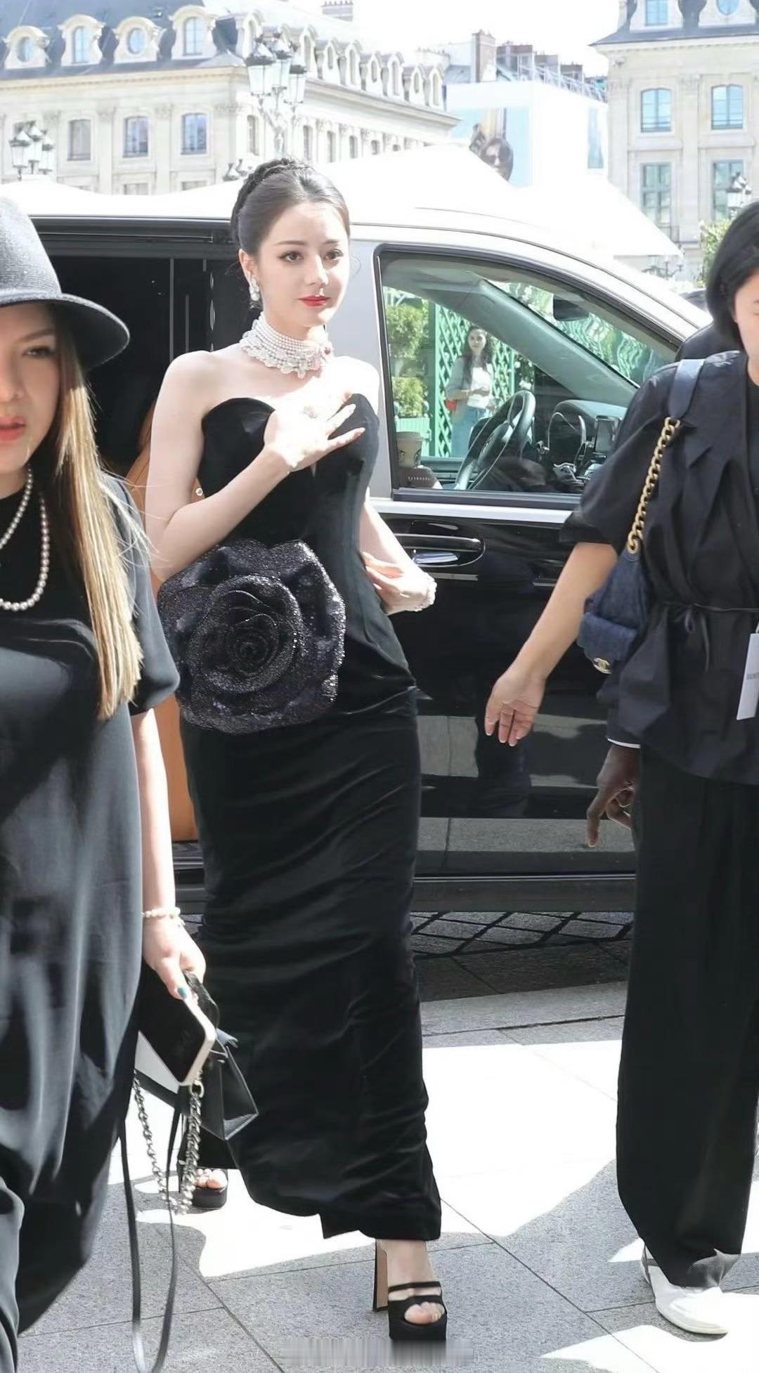 首页的迪丽热巴 好美 ​​​