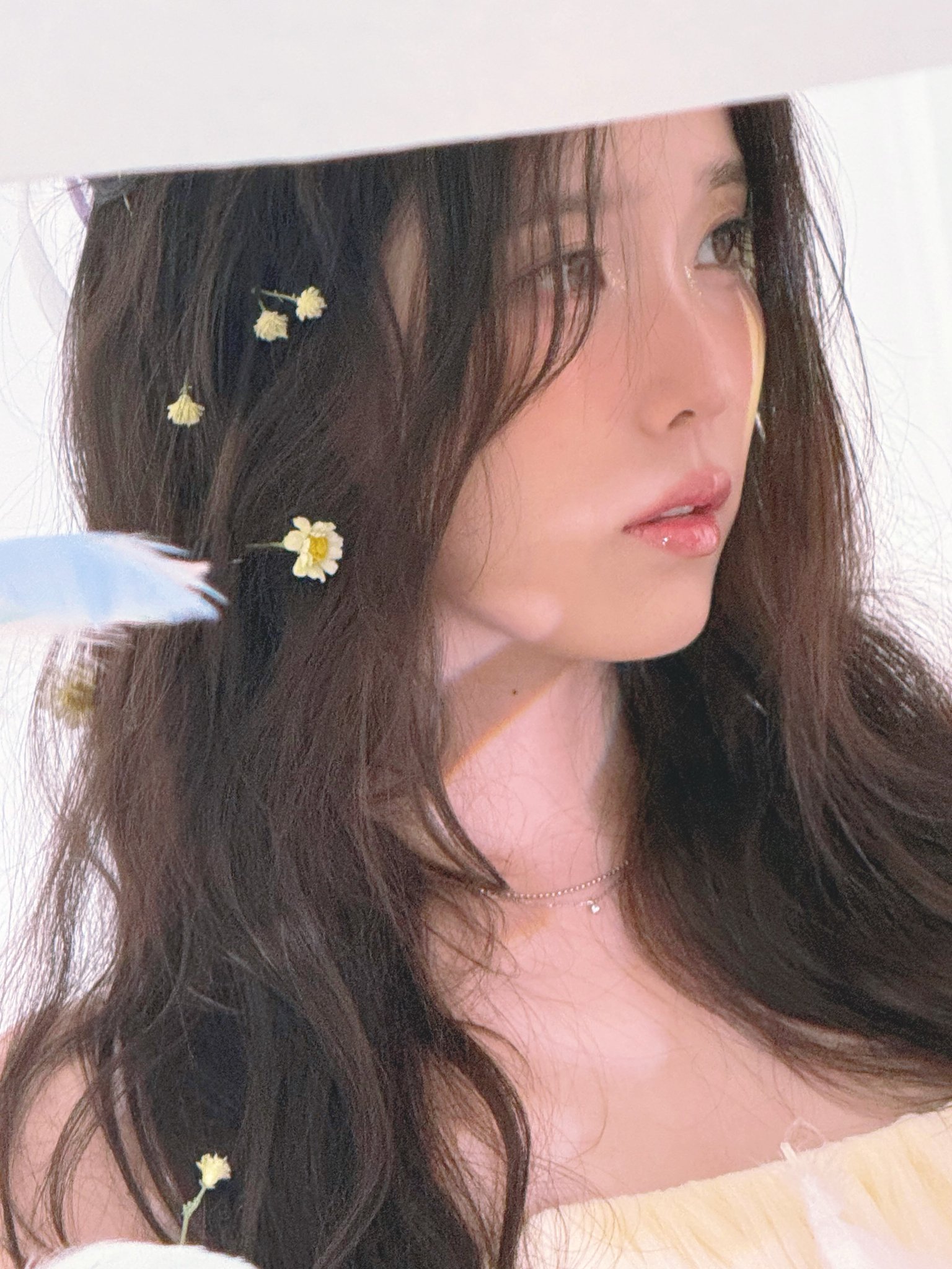 260806 IU ins更新안녕 오랜만이야🥰 