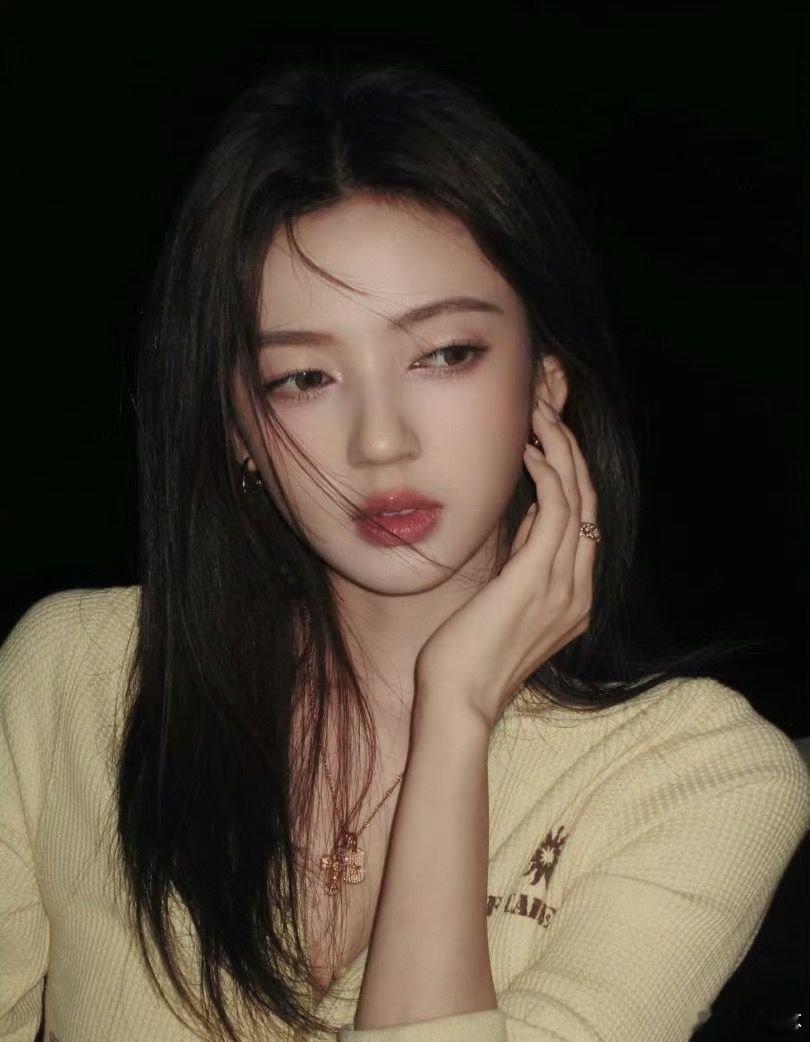 野狗骨头进入二刷赏味期一刷看帅气美貌的男女主，二刷我要反复欣赏我们女配的颜值和演