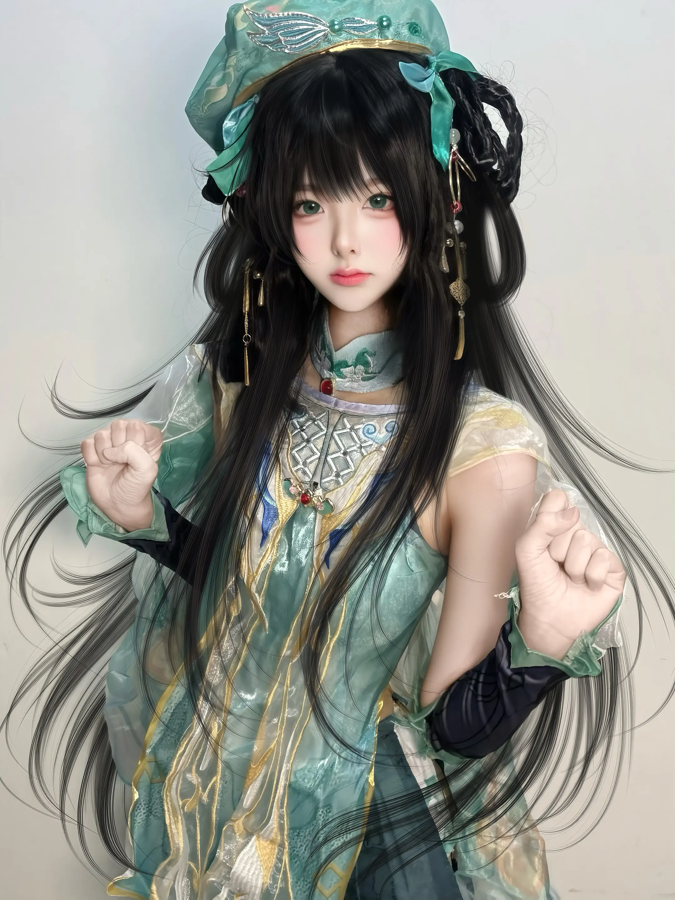一袭彩云衣。