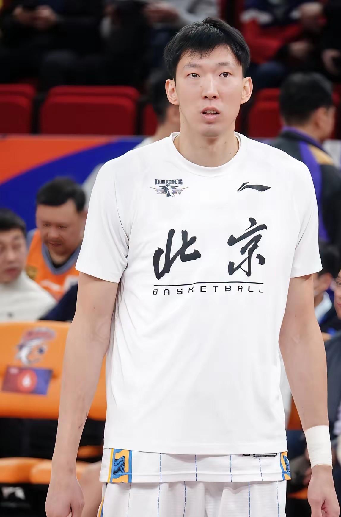 北汽男篮这样的阵容，花这么多钱打造的银河战舰，就这么不堪一击啊？这都花了多少钱啊