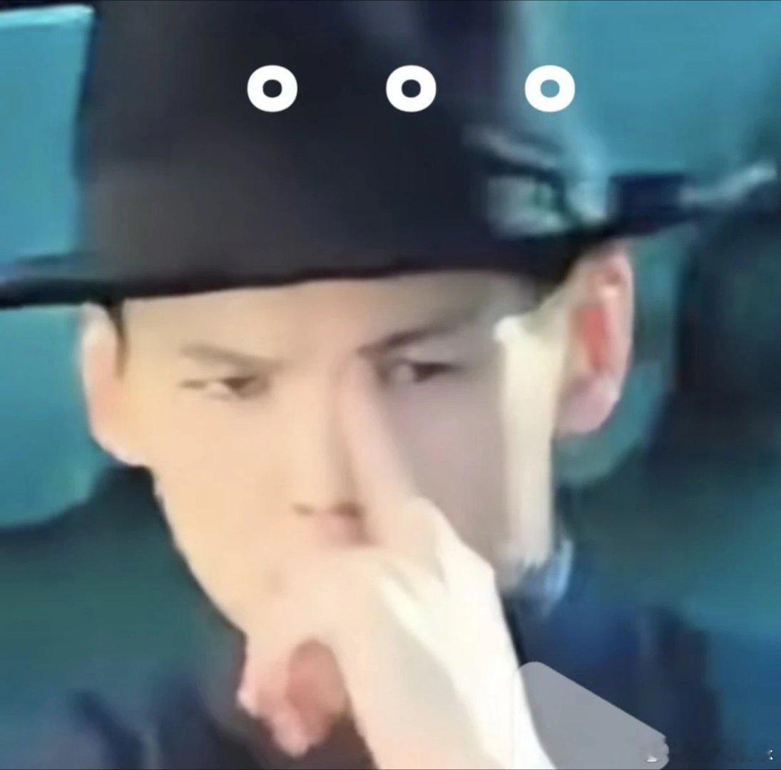 #向佐回应被迪士尼模仿# 模仿向佐的风也是吹到了迪士尼，哈哈哈哈哈哈全民都在模仿