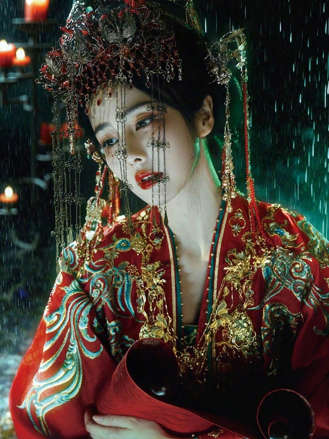 唐宫奇案 我的评分：唐宫奇案云合4.8%👖《唐宫奇案》首播数据太亮眼！云合4.