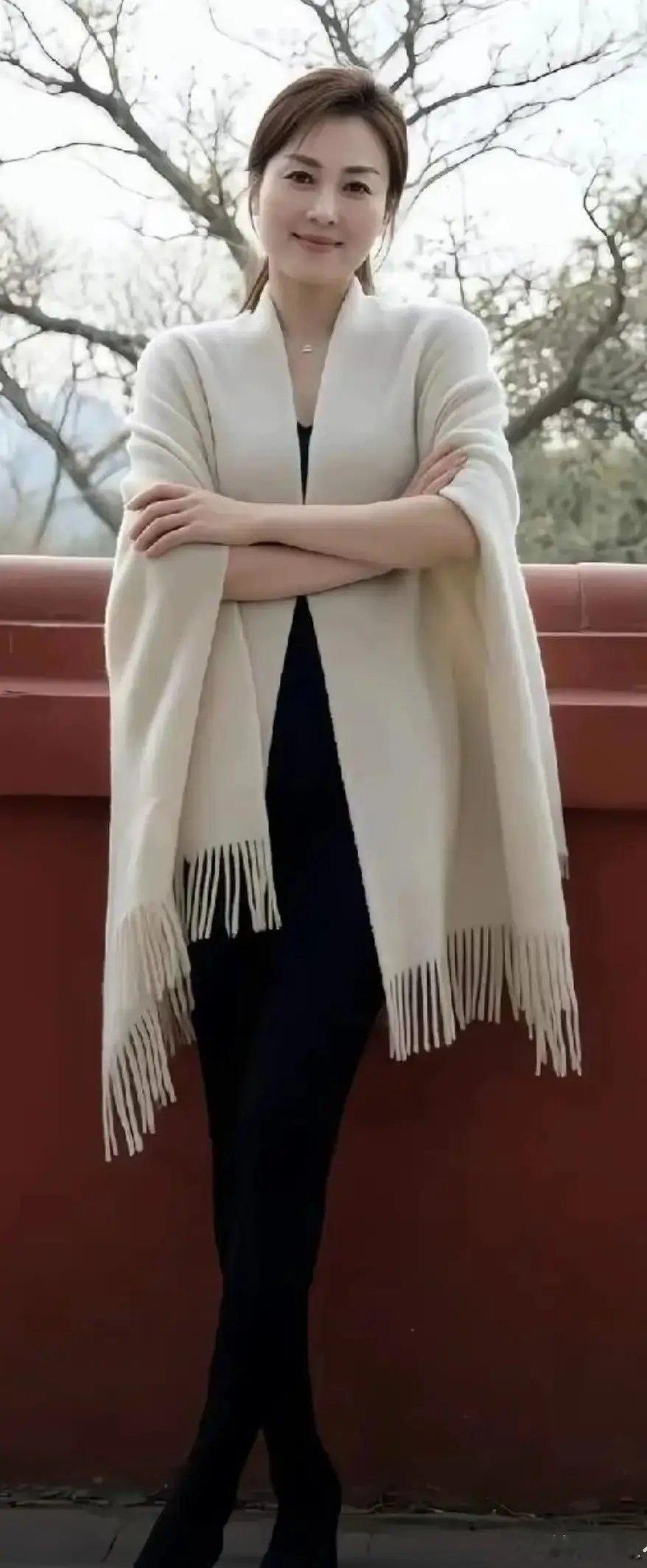 猜一下这位女神今年多少岁，大胆猜，猜错了也没有关系啊！ 